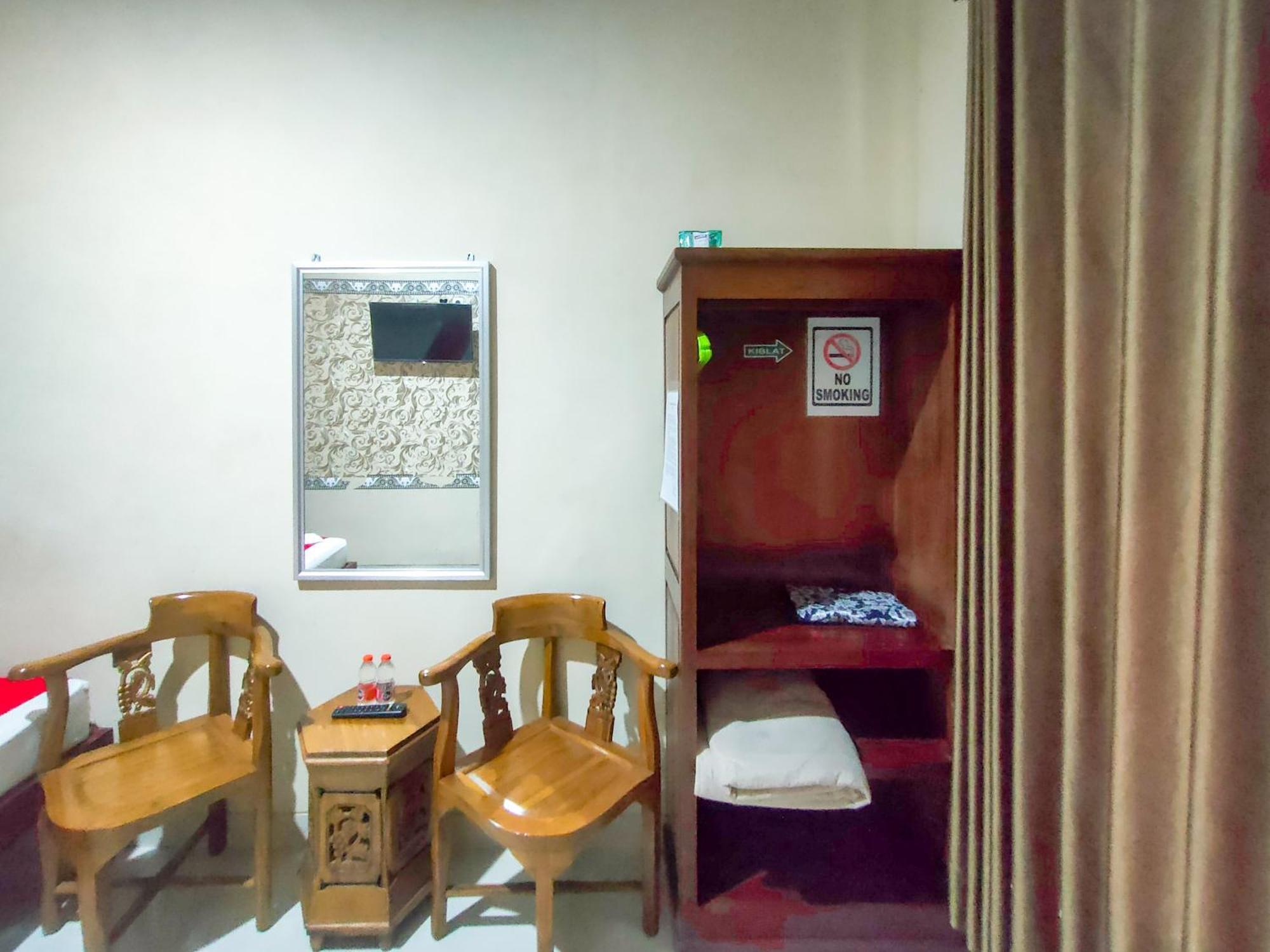 Reddoorz Syariah At Graha Adi Karya Kartasura Hotel Kartosuro Exterior photo