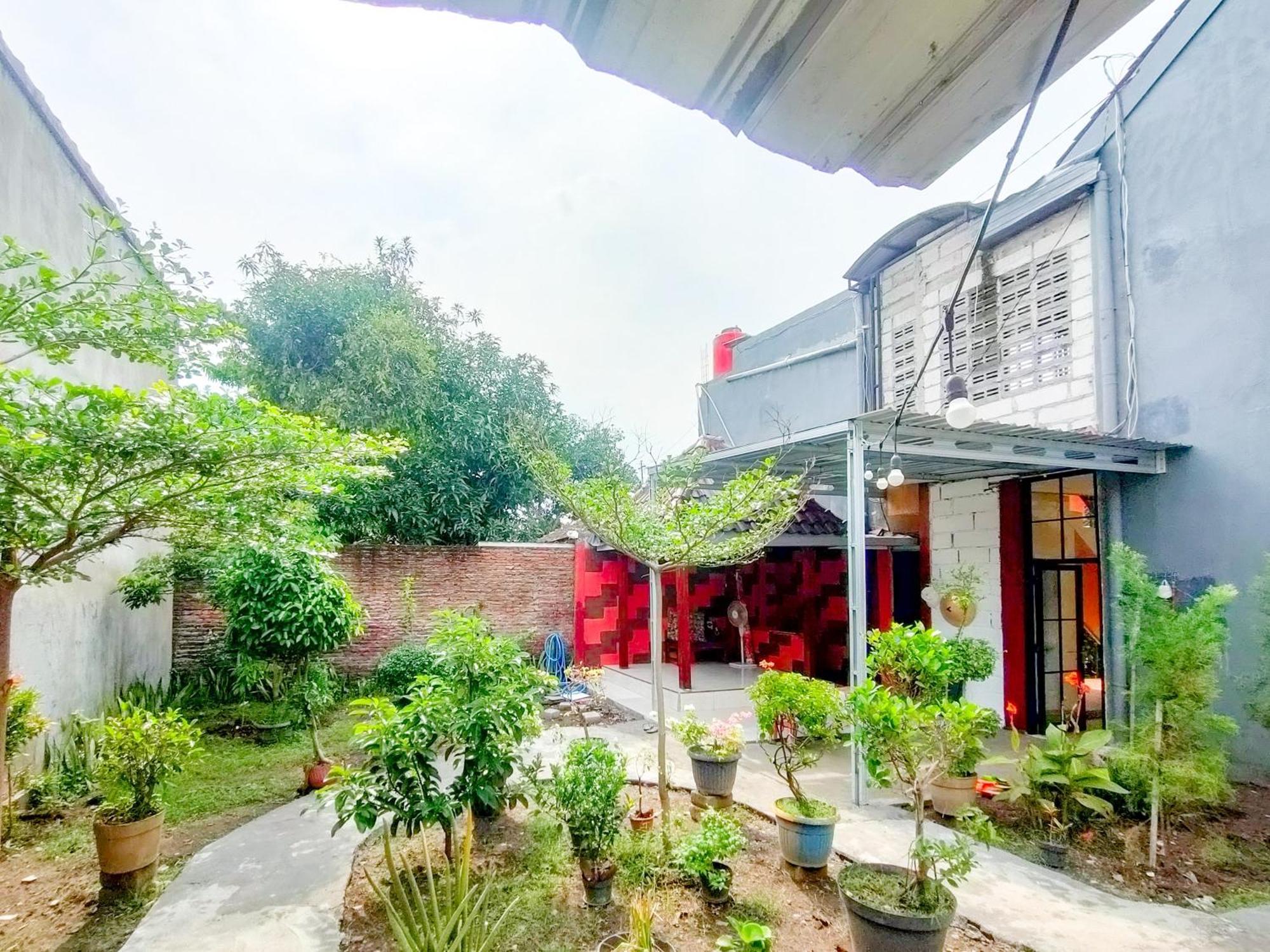 Reddoorz Syariah At Graha Adi Karya Kartasura Hotel Kartosuro Exterior photo